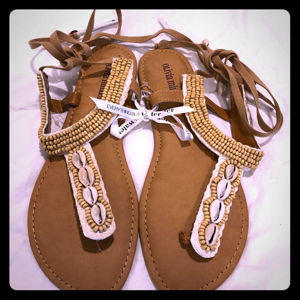NWT - Sandal Lace Up - Size 10